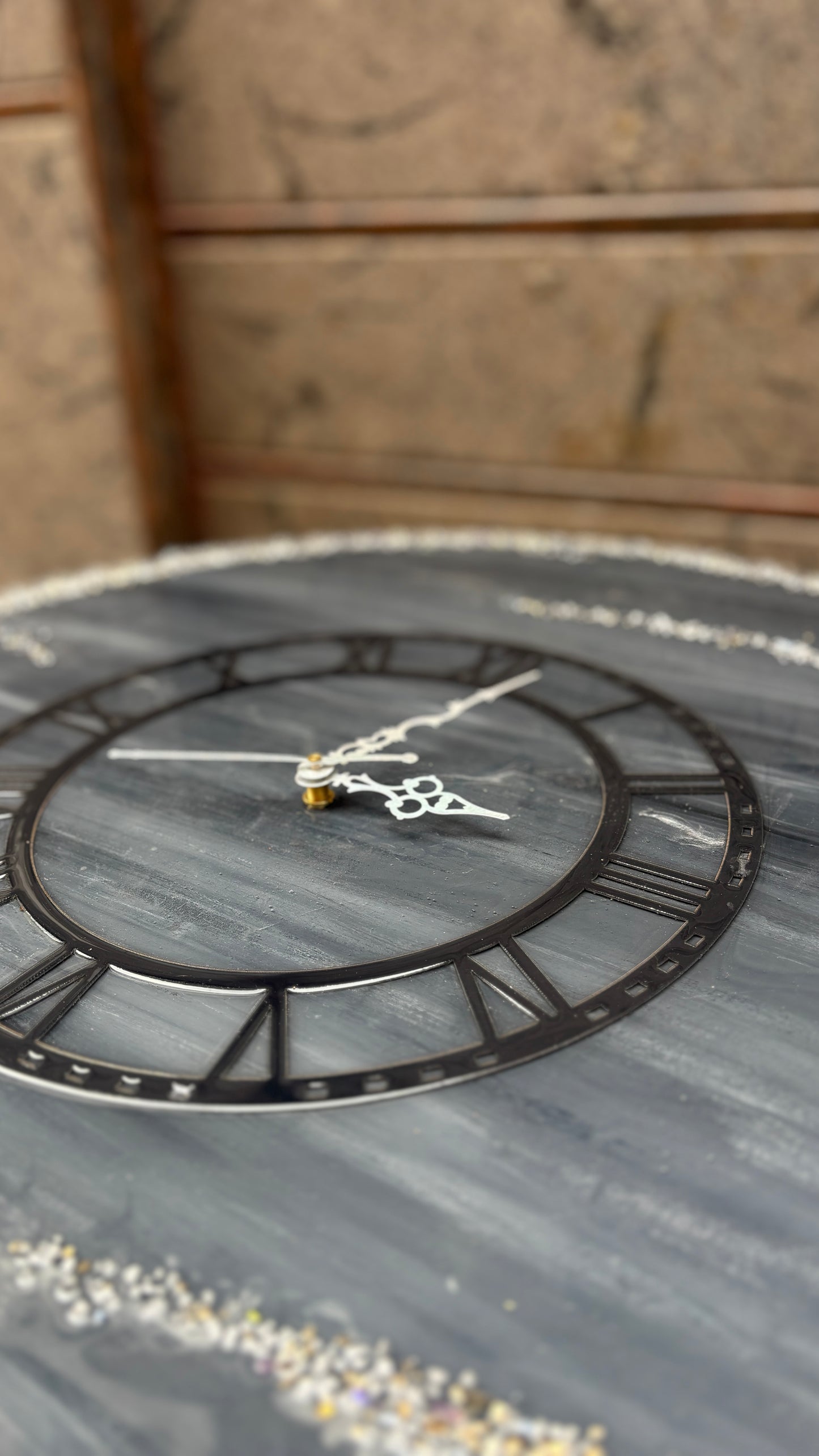 CHARCOAL CRYSTAL RESIN CLOCK