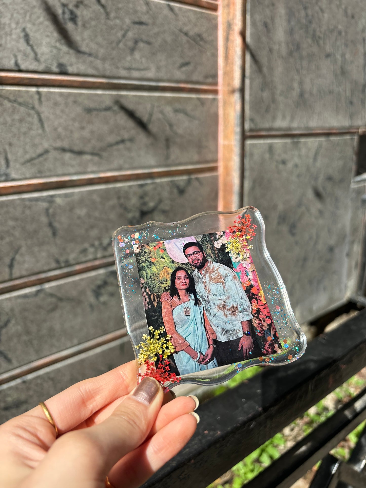 4’ INCH TRANSPARENT PHOTO FRAME