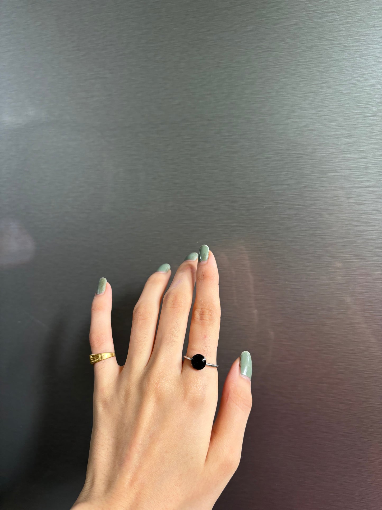 MIDNIGHT BAND - BOLD ELEGANCE FOR ANY OUTFIT