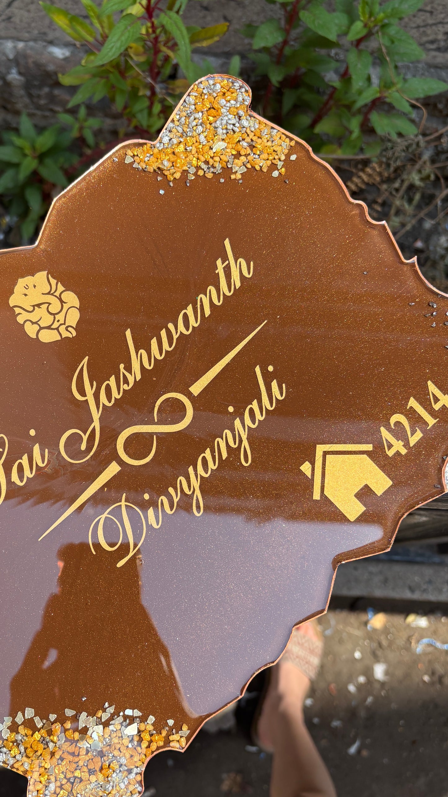 9’12 INCH GOLDEN NAMEPLATE
