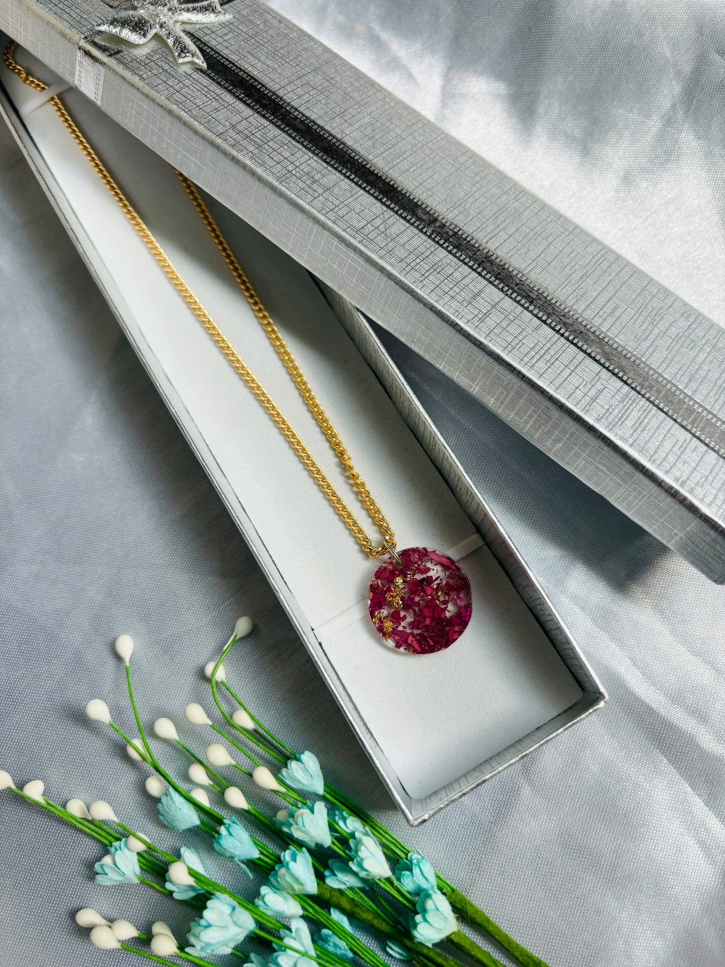 ENDLESS LOVE PENDANT