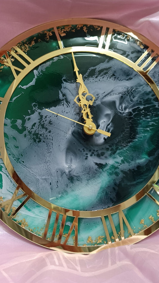 OCEAN AT NIGHT – RESIN CLOCK WITH GOLDEN DETAILS