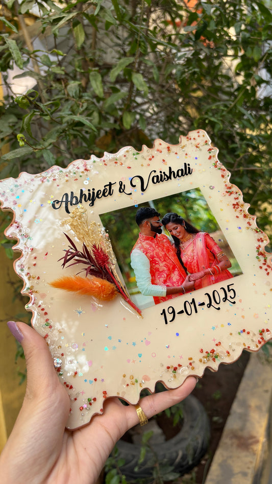CHERISHED MOMENTS – 8" COUPLE FRAME