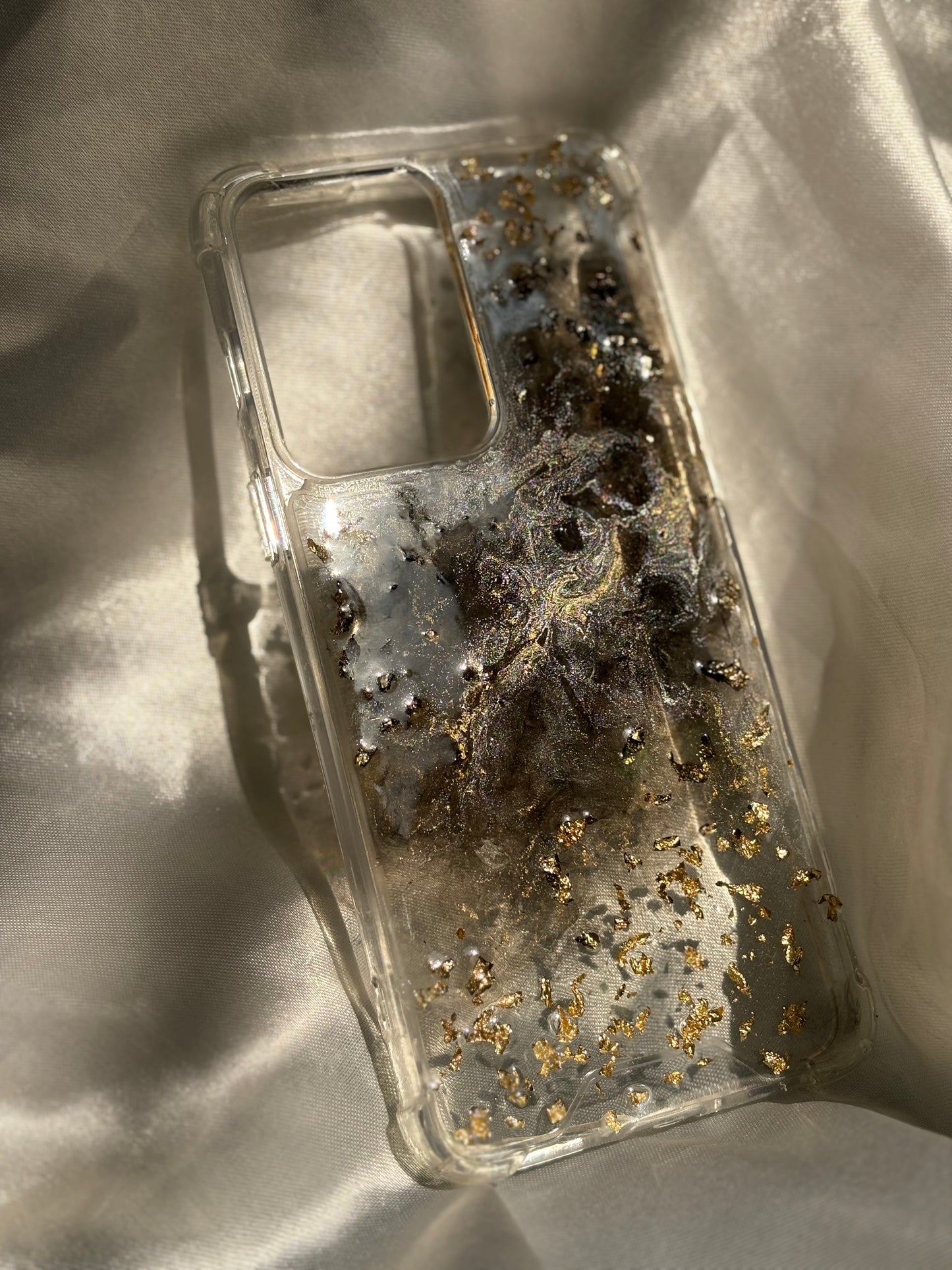 SMOKE GOLD PHONE CASE