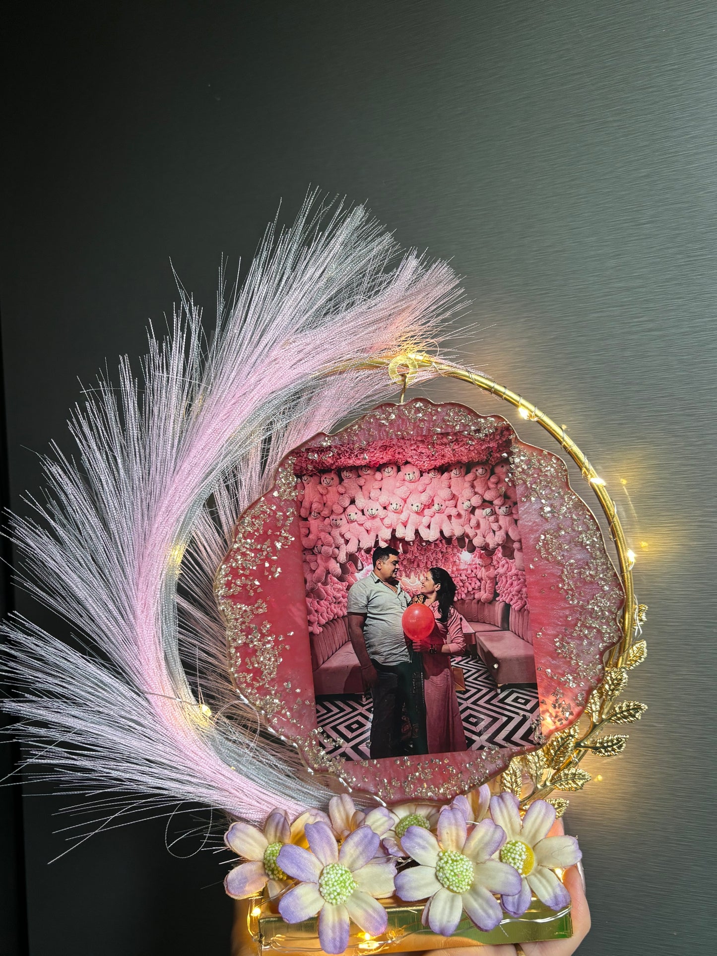 LOVE'S SHIMMERING CIRCLE HANGING FRAME