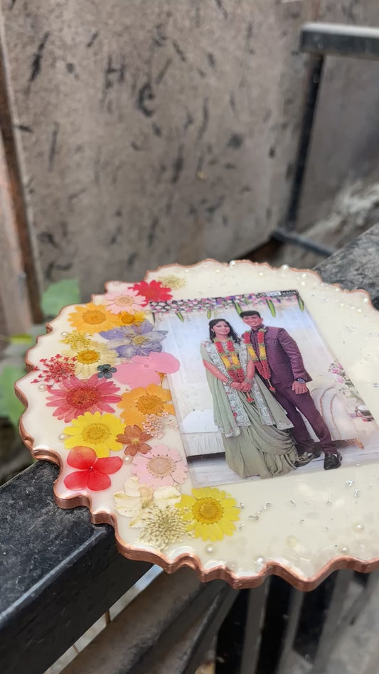 8 INCH ASYMMETRIC LOVE STORY FRAME