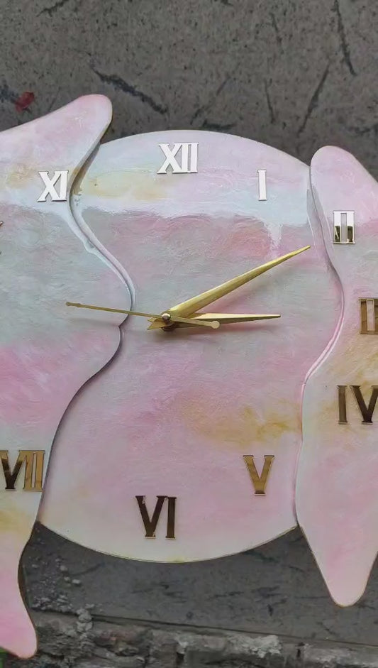 TIMELESS ASYMMETRY IN RESIN