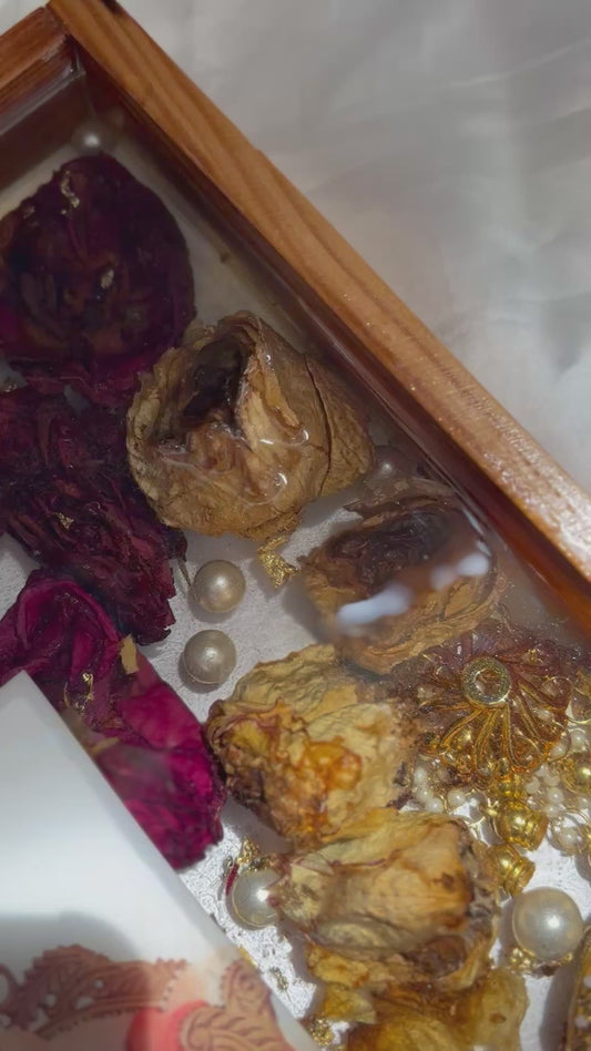 FOREVER VOWS FRAME - 100% DEEP-CASTED RESIN