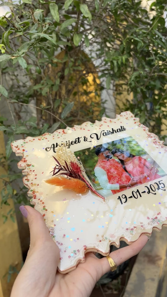 CHERISHED MOMENTS – 8" COUPLE FRAME