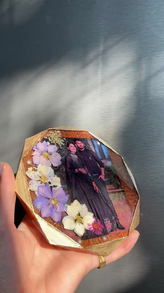 MEMORY IN BLOOM - A 5' INCH FLORAL HUG FOR YOUR FAVORITE ONES